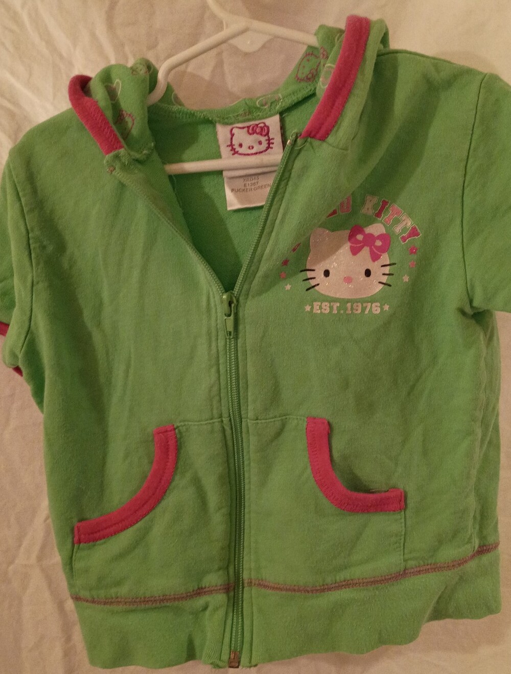 Hello Kitty Green Short Sleeve  Hoodie with Pink Trim And Matching Pants Size 5